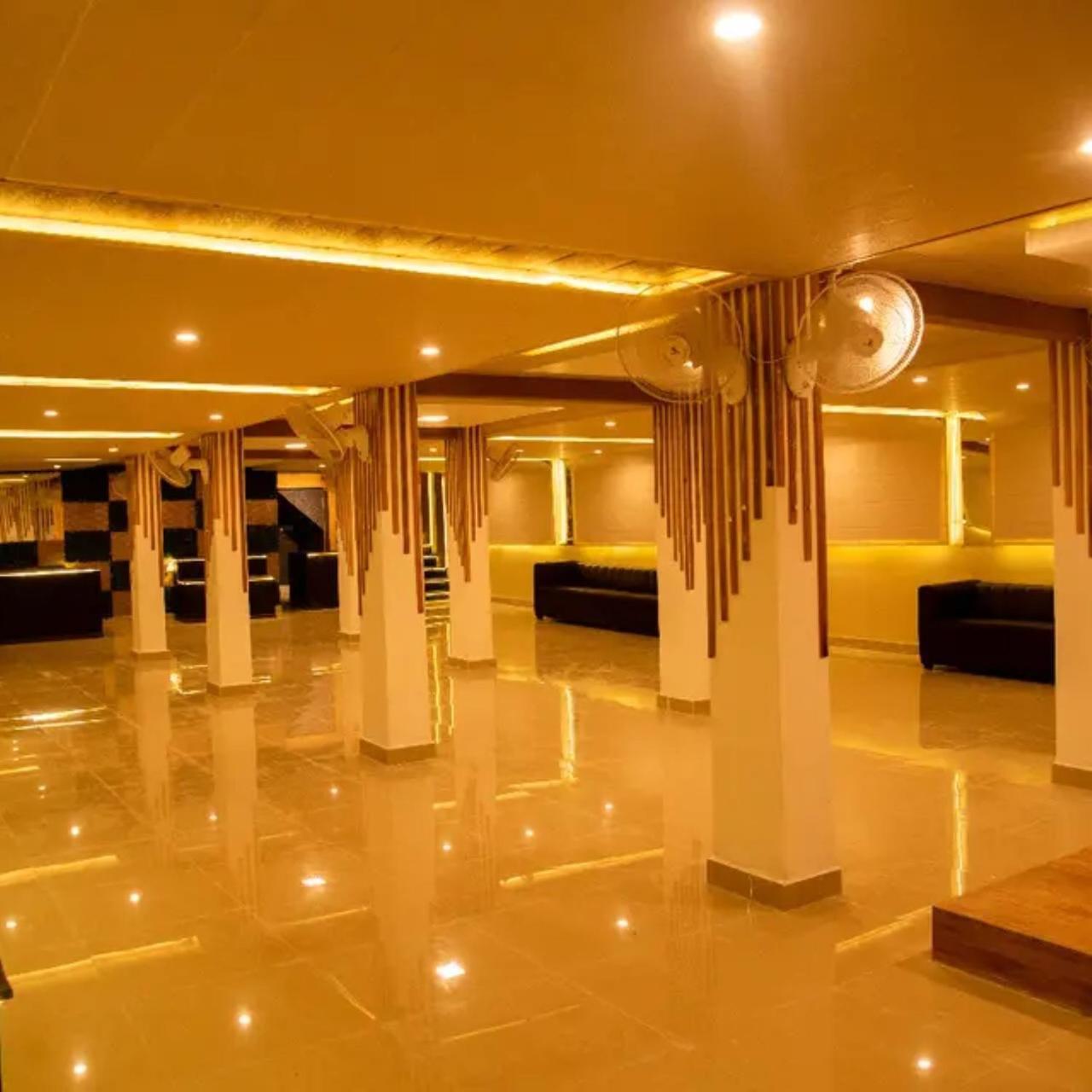New Kumar Hotel & Banquet Lucknow Exterior foto