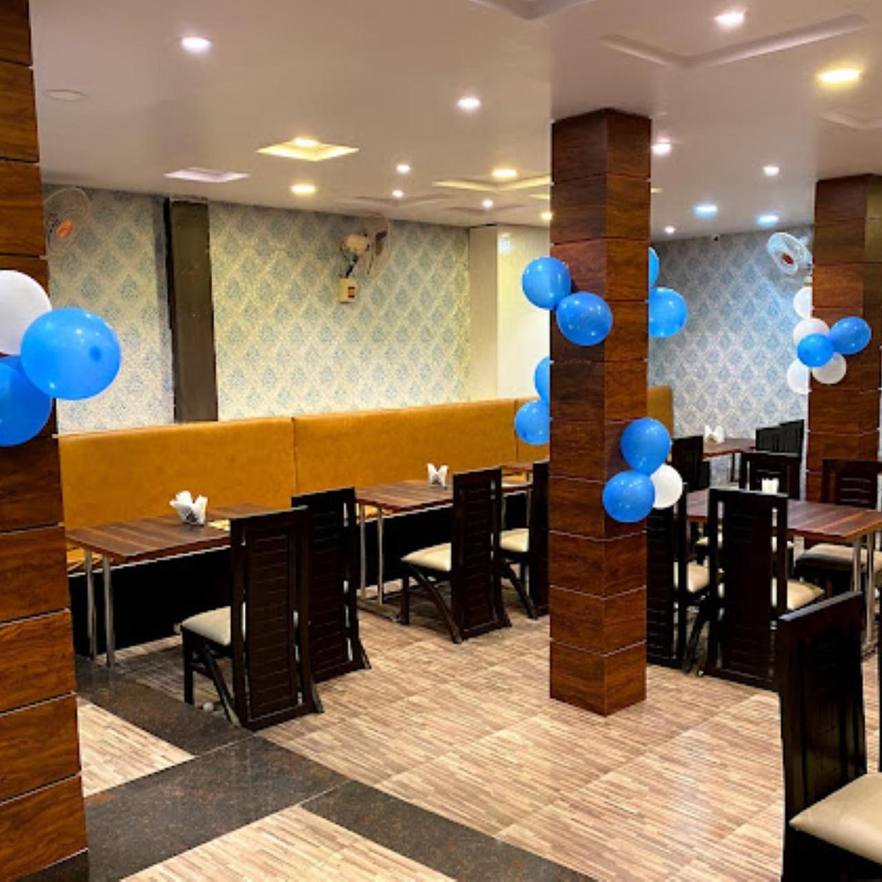 New Kumar Hotel & Banquet Lucknow Exterior foto