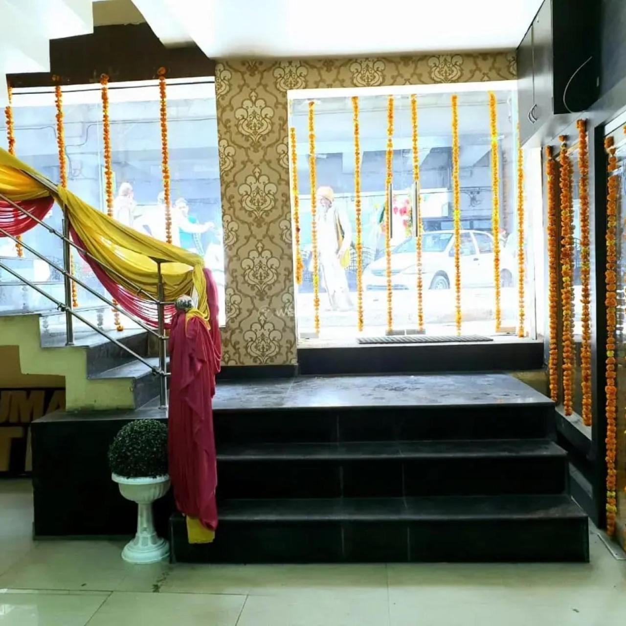 New Kumar Hotel & Banquet Lucknow Exterior foto